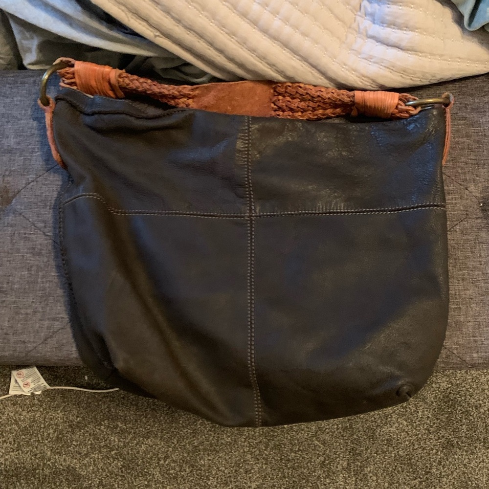 Lucky brand purse